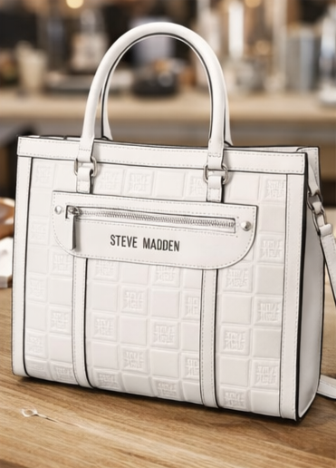 Steve Madden Bolsa Camel Gold | El Accesorio Que Eleva Cualquier Look